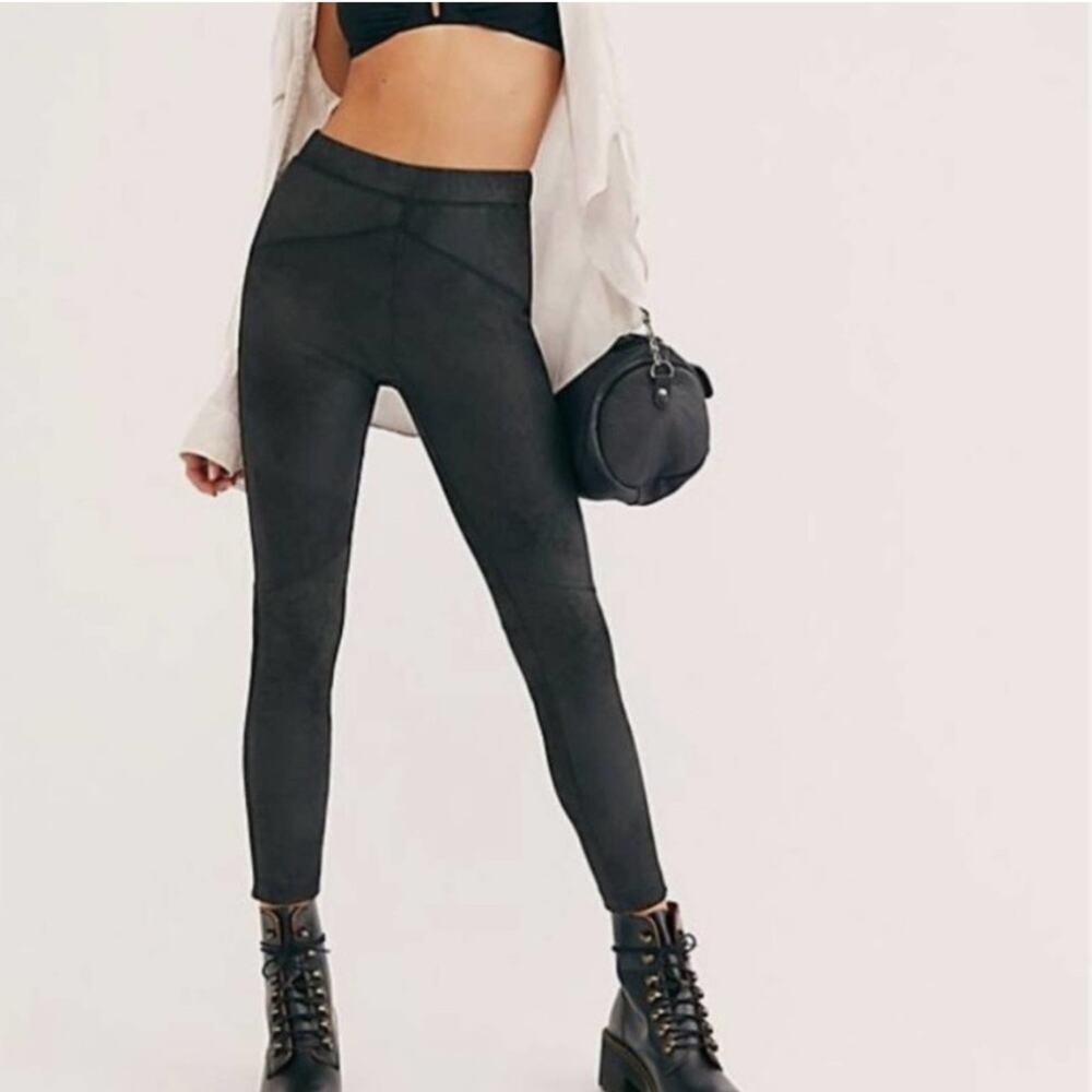Free People Pants Women's Size XS Midnight Vegan Suede Skinny Fit In Black